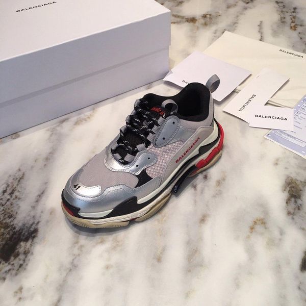 2020lg mens designer shoes running sneakers monogram flowers rubber outsole casual sneakers mens jogging shoelaces original box packaging, Black
2020lg mens designer shoes running sneakers monogram flowers rubber outsole casual sneakers mens jogging shoelaces original box packaging, Black