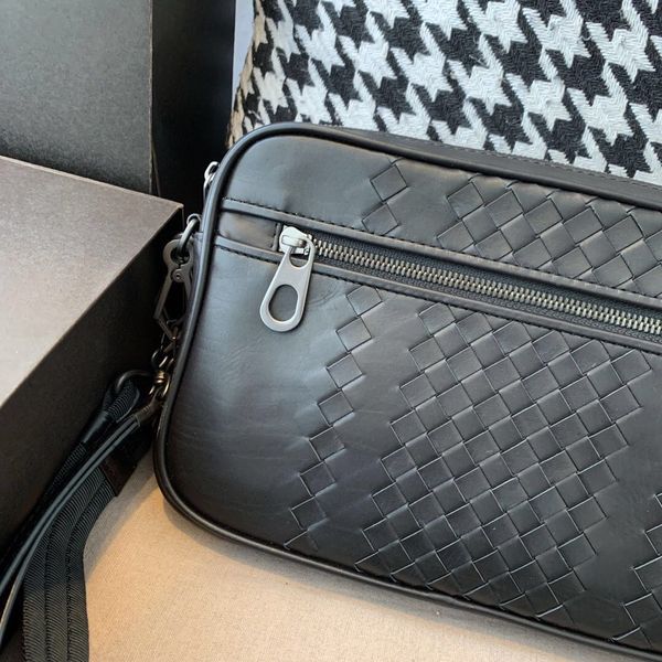 men's classic 7a fashion bag black 2020 brand new oblique crossover designer high-end customized one-shoulder straddle fashion bag
men's classic 7a fashion bag black 2020 brand new oblique crossover designer high-end customized one-shoulder straddle fashion bag