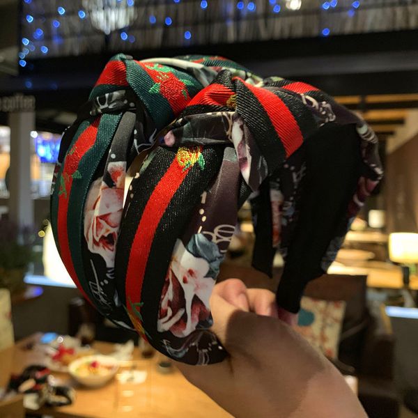 36pcs/lot diy simple multi fabrics british preppy stripe head bands bee headbands hair styling tools accessory ha1275, Brown
36pcs/lot diy simple multi fabrics british preppy stripe head bands bee headbands hair styling tools accessory ha1275, Brown