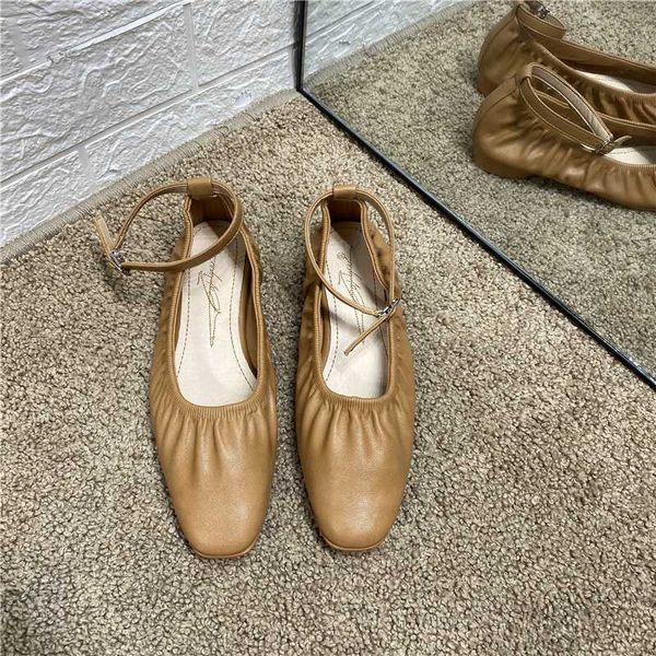 deat 2020 new summer fashion square head thin pumps convertible straight-line buckle pleated shoes women se661, Black
deat 2020 new summer fashion square head thin pumps convertible straight-line buckle pleated shoes women se661, Black