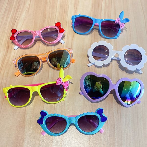 children's uv-proof sun baby's sun sun boys' cute cartoon glasses children's fashionable sun-shading glasses, Silver
children's uv-proof sun baby's sun sun boys' cute cartoon glasses children's fashionable sun-shading glasses, Silver
