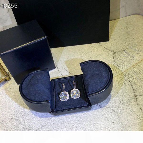 luxury алмазные link классический дизайнер s925 серебро большой площади циркон charm падение серьги для женщин свадебные украшения, Golden
luxury алмазные link классический дизайнер s925 серебро большой площади циркон charm падение серьги для женщин свадебные украшения, Golden