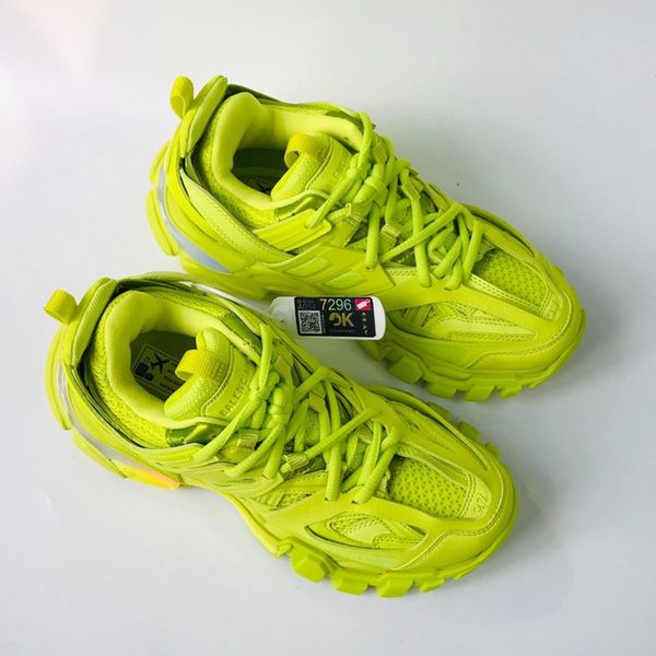 2020kv designer to create casual and comfortable all-match sports shoes, travel shoes outsole non-slip design with original box delivery, Black
2020kv designer to create casual and comfortable all-match sports shoes, travel shoes outsole non-slip design with original box delivery, Black