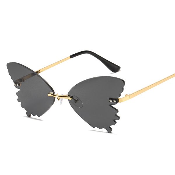 fashion trend ladies sunglasses street shooting catwalk models funny travel visor mirror butterfly retro metal frameless glasses, White;black
fashion trend ladies sunglasses street shooting catwalk models funny travel visor mirror butterfly retro metal frameless glasses, White;black