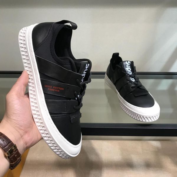 2019r spring new men's lace-up sneakers, comfortable fashion shoes, wild small white shoes original box delivery 38-44, Black
2019r spring new men's lace-up sneakers, comfortable fashion shoes, wild small white shoes original box delivery 38-44, Black