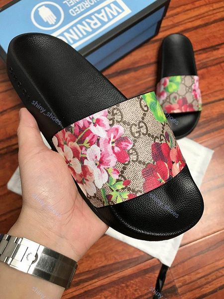 xshfbcl 2020 selling luxe floral slippers summer beach indoor flat bottom g sandals slippers slippers with pointed sandals, Black;grey
xshfbcl 2020 selling luxe floral slippers summer beach indoor flat bottom g sandals slippers slippers with pointed sandals, Black;grey