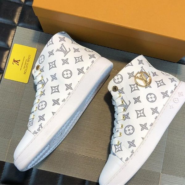 2020 new luxury men's casual fashion sneakers for sale, outdoor travel, sports laces, original box, fast delivery, Black
2020 new luxury men's casual fashion sneakers for sale, outdoor travel, sports laces, original box, fast delivery, Black