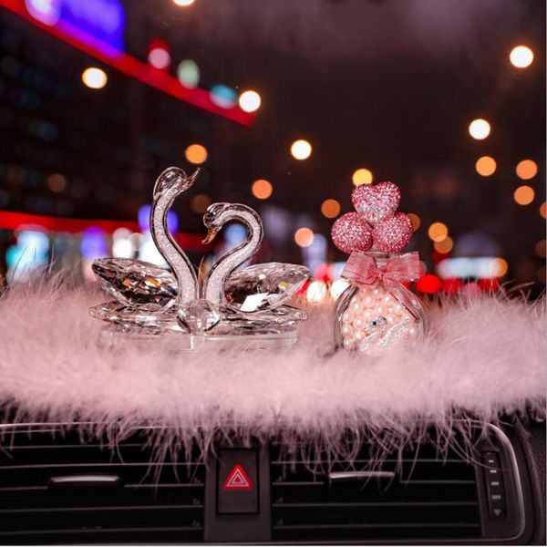 feather anti-slip mat swan creative crystal car perfume block 2020 new auto accessories decoration
feather anti-slip mat swan creative crystal car perfume block 2020 new auto accessories decoration