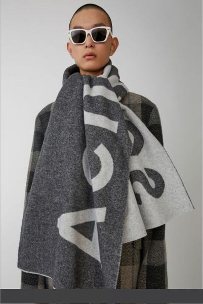 new scarf for autumn and winter in america in 2019 foreign trade pure color letter logo scarves cashmere-like couple scarf shawl
new scarf for autumn and winter in america in 2019 foreign trade pure color letter logo scarves cashmere-like couple scarf shawl