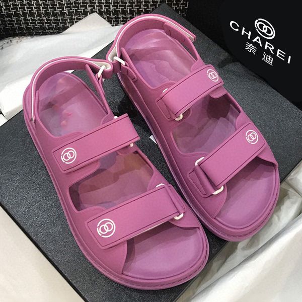 100 chare french original new slippers women's sandals printing, rubber bottom non slip inner leather luxury counter packing, Black
100 chare french original new slippers women's sandals printing, rubber bottom non slip inner leather luxury counter packing, Black