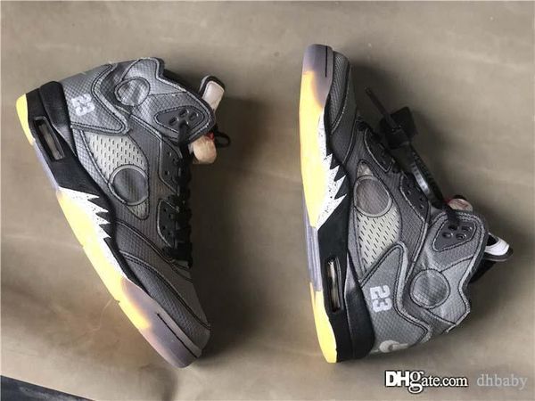 2020 jumpman off air 5 белый ретро мужчины баскетбол обувь черный муслин текстильные сетки верхние 3m светоотражающие 5s спорт кроссовки ct8
2020 jumpman off air 5 белый ретро мужчины баскетбол обувь черный муслин текстильные сетки верхние 3m светоотражающие 5s спорт кроссовки ct8