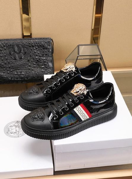 2020r luxury trend low-men's shoes fashion wild casual shoes, fashionable medusa outdoor sports shoes, size: 38-45, Black
2020r luxury trend low-men's shoes fashion wild casual shoes, fashionable medusa outdoor sports shoes, size: 38-45, Black