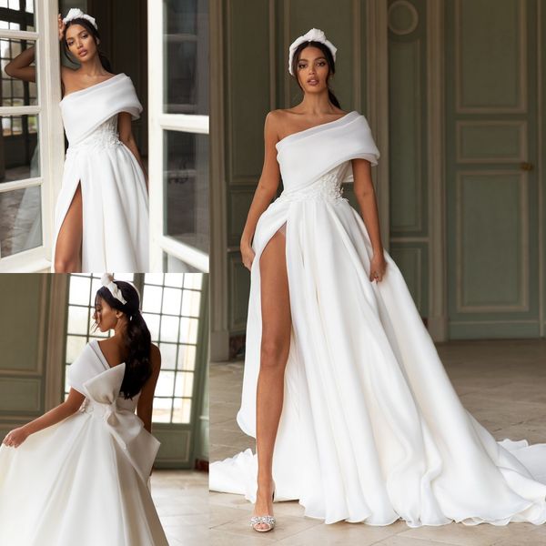 stylish a line beaded wedding dresses one shoulder neck appliqued side split bridal gowns sweep train robe de mariée, White
stylish a line beaded wedding dresses one shoulder neck appliqued side split bridal gowns sweep train robe de mariée, White