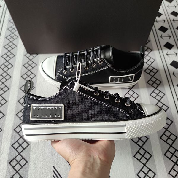 new giggies low-fabric sneaker designer shoes luxury genuine leather designer sneaker man women black casual shoes
new giggies low-fabric sneaker designer shoes luxury genuine leather designer sneaker man women black casual shoes