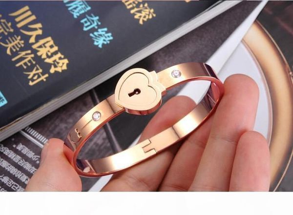 2018 new titanium steel necklace bracelet jewelry sets rose gold fashion lovers bracelet necklaces birthday present, Silver
2018 new titanium steel necklace bracelet jewelry sets rose gold fashion lovers bracelet necklaces birthday present, Silver