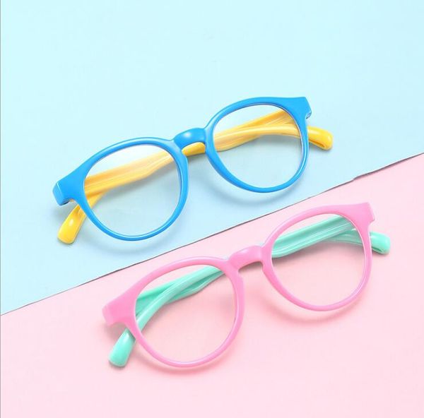 boy girl soft oval frame anti-radiation children anti blue light blocking glasses flat mirror silicone goggles, White;black
boy girl soft oval frame anti-radiation children anti blue light blocking glasses flat mirror silicone goggles, White;black