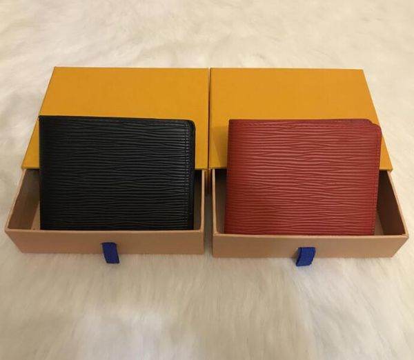 2020 wallets purse men wallet new brand leather wallet,fashion men masculina short coin pocket men purse with box delivery, Red;black
2020 wallets purse men wallet new brand leather wallet,fashion men masculina short coin pocket men purse with box delivery, Red;black