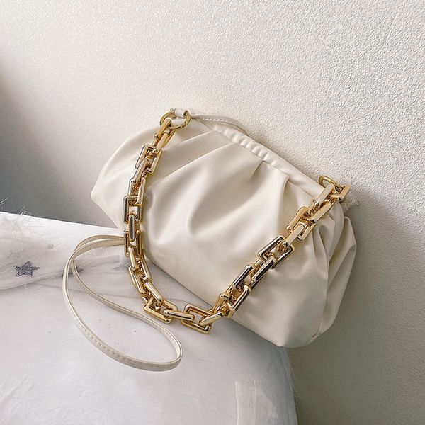 chain shoulder bags for women 2020 solid color luxury bag female crossbody messenger handbags lady party clutch
chain shoulder bags for women 2020 solid color luxury bag female crossbody messenger handbags lady party clutch