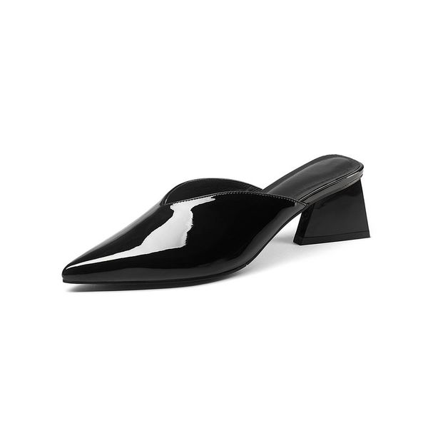 genuine leather women slippers outside shoes patent leather black white slip on slippers for summer women sandals
genuine leather women slippers outside shoes patent leather black white slip on slippers for summer women sandals
