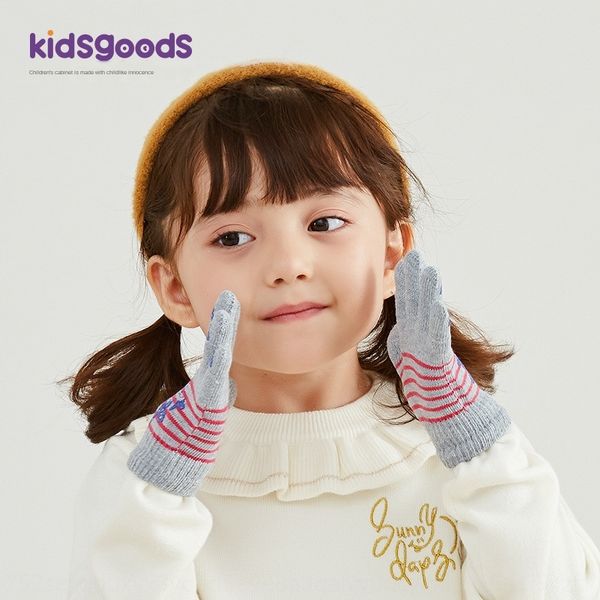 new wool warm and knitted gloves 3-6 years old children's cute printed five-finger warm children's gloves, White