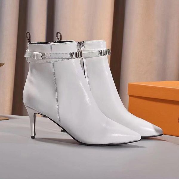 women shoes luxury ankle boots chunky l65 womens shoes fashion bottes femmes call back ankle boot zapatos de mujer luxury lady shoes sale
women shoes luxury ankle boots chunky l65 womens shoes fashion bottes femmes call back ankle boot zapatos de mujer luxury lady shoes sale