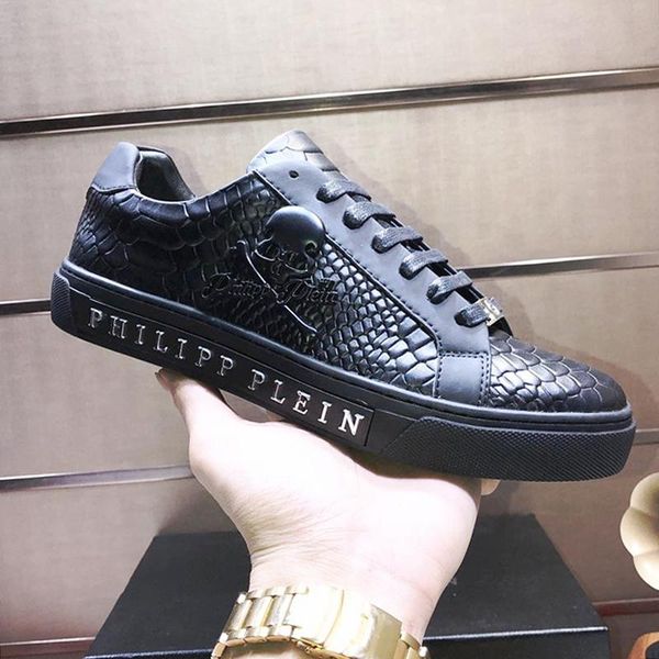 fashion style mens casual shoes low lightweight outdoor walking autumn and winter comfortable running shoes with origin box
fashion style mens casual shoes low lightweight outdoor walking autumn and winter comfortable running shoes with origin box