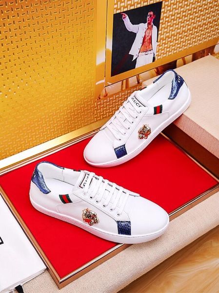 2019ss new men's tide shoes, casual sports, versatile leather low-shoes, original packaging shoe box delivery 38-44, Black
2019ss new men's tide shoes, casual sports, versatile leather low-shoes, original packaging shoe box delivery 38-44, Black