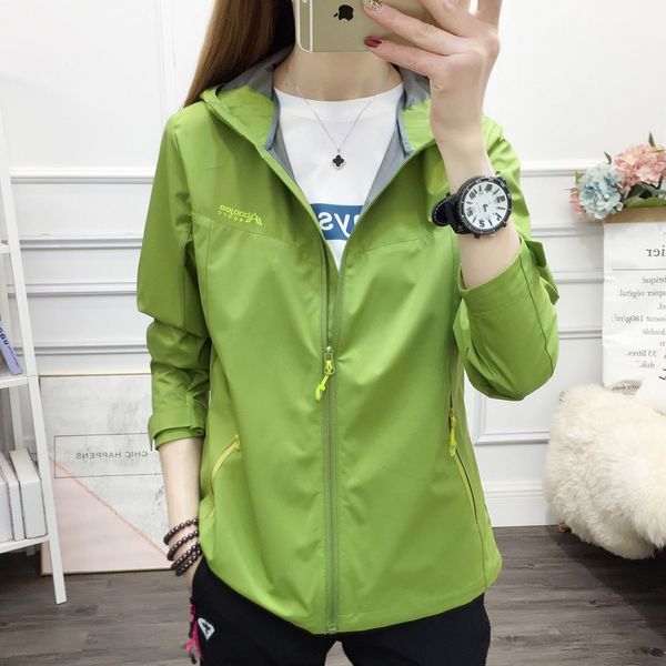 50bvz autumn outdoor soft shell jacket women's windbreaker coat thin waterproof breathable hiking clothes men's stretch sports win, Blue;black
50bvz autumn outdoor soft shell jacket women's windbreaker coat thin waterproof breathable hiking clothes men's stretch sports win, Blue;black