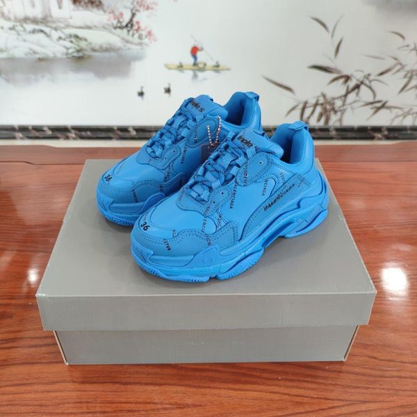 2020md designer designs new leisure and entertainment hiking shoes, outdoor jungle adventure shoes, original packaging and box delivery, Black 
2020md designer designs new leisure and entertainment hiking shoes, outdoor jungle adventure shoes, original packaging and box delivery, Black