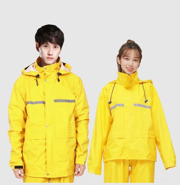 suit riding raincoat and rain pants raincoat set printing split waterproof printing, Black
suit riding raincoat and rain pants raincoat set printing split waterproof printing, Black