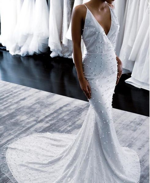 2020 mermaid wedding dresses v neck spaghetti beaded pearls backless sweep train plus size black girl bridal gowns, White
2020 mermaid wedding dresses v neck spaghetti beaded pearls backless sweep train plus size black girl bridal gowns, White
