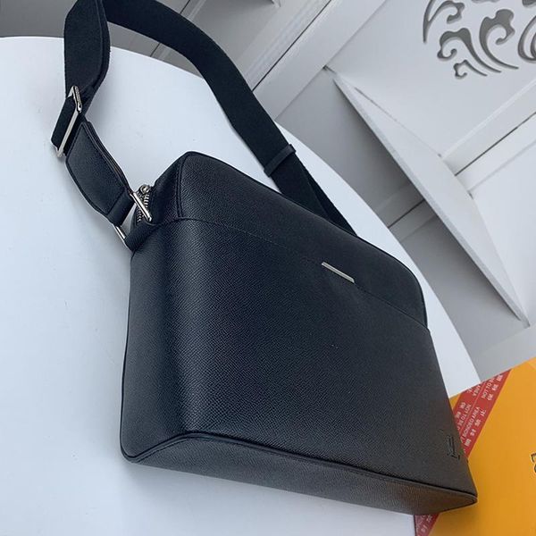 new arrival simple style mens bag messenger bags vintage designer crossbody bags retro men formal shoulder bag bolsa de hombro
new arrival simple style mens bag messenger bags vintage designer crossbody bags retro men formal shoulder bag bolsa de hombro