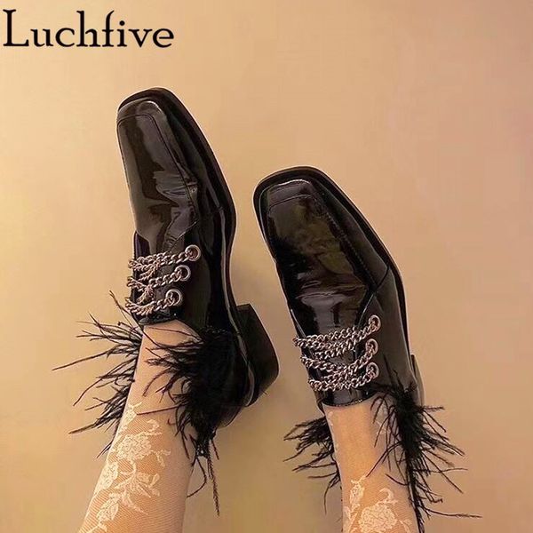 black feather leather shoes women runway t-show party shoes metal chains decor designer magic show flat mujer
black feather leather shoes women runway t-show party shoes metal chains decor designer magic show flat mujer
