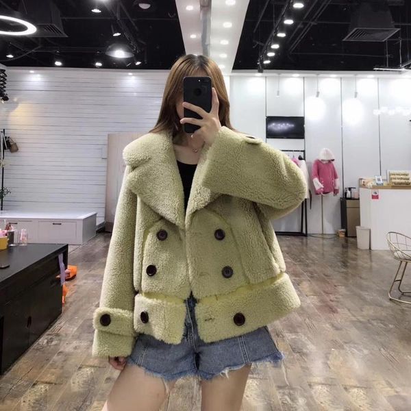 women's fur & faux winter women coat 2021 fashion short style double breasted 30% sheep jackets coats, Black
women's fur & faux winter women coat 2021 fashion short style double breasted 30% sheep jackets coats, Black