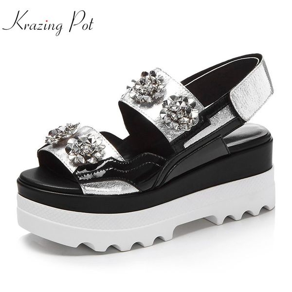 krazing pot 2020 new cow leather hook loop platform beauty lady rhinestone peep toe thick bottom runway silver color sandals l19, Black
krazing pot 2020 new cow leather hook loop platform beauty lady rhinestone peep toe thick bottom runway silver color sandals l19, Black