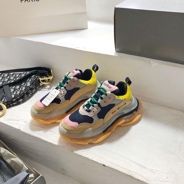 2020p designer to create casual and comfortable all-match sports shoes, travel shoes outsole non-slip design with original box delivery, Black
2020p designer to create casual and comfortable all-match sports shoes, travel shoes outsole non-slip design with original box delivery, Black