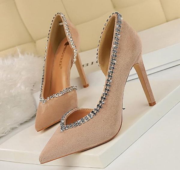 summer 2020 new fashion versatile party wedding ultra high heel suede shallow mouth rhinestone side hollow shoes, Black
summer 2020 new fashion versatile party wedding ultra high heel suede shallow mouth rhinestone side hollow shoes, Black