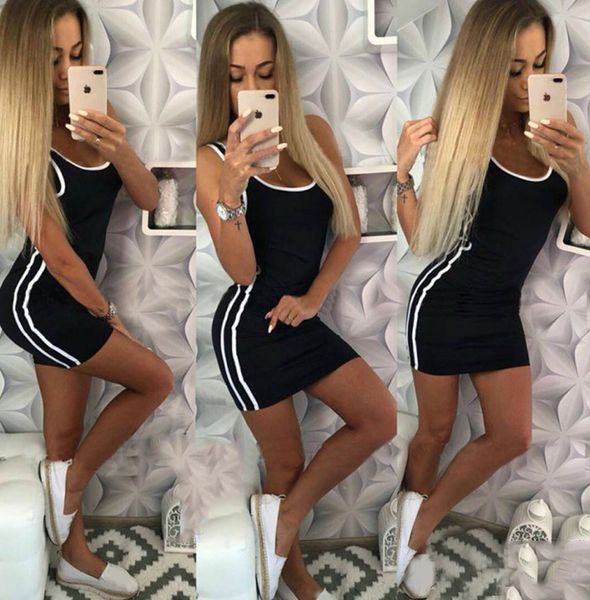 women casual sport dress patchwork design side stripe decor o-neck slim mini sportswear tennis mini dress 2020 summer dress
women casual sport dress patchwork design side stripe decor o-neck slim mini sportswear tennis mini dress 2020 summer dress