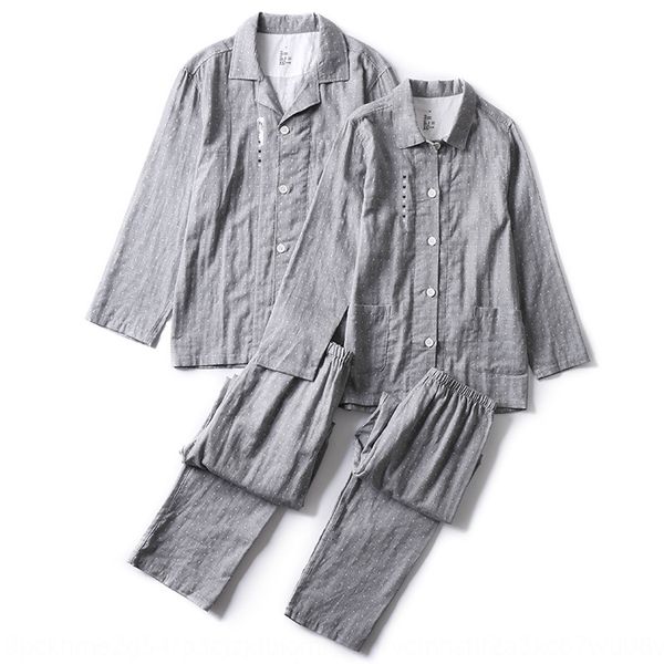 2020 new style simple double layer yarn pajamas suit dot long sleeve comfortable home wear summer and autumn couple pajamas, Blue;red
2020 new style simple double layer yarn pajamas suit dot long sleeve comfortable home wear summer and autumn couple pajamas, Blue;red