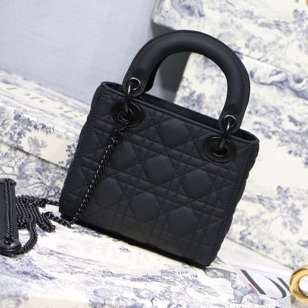 3a designer luxury handbags purses women shoulder bag genuine leather with houndstooth fabric crossbodybag saddle handbag bag
3a designer luxury handbags purses women shoulder bag genuine leather with houndstooth fabric crossbodybag saddle handbag bag