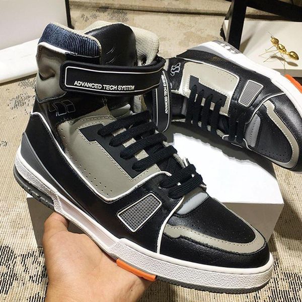 fashion classic trainer sneaker boot men 's shoes breathable outdoor walking luxury shoes sports lace -up men shoes chaussures pour ho, Black
fashion classic trainer sneaker boot men 's shoes breathable outdoor walking luxury shoes sports lace -up men shoes chaussures pour ho, Black