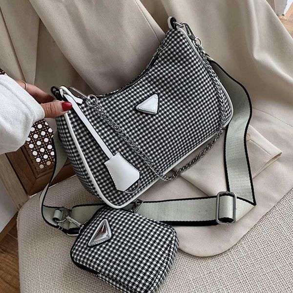 мода цепь plaid женщина сумка плеча дизайнерские широкий ремень crossbody сумка lady 2 сумки набор женщины сумка ранцы самка
мода цепь plaid женщина сумка плеча дизайнерские широкий ремень crossbody сумка lady 2 сумки набор женщины сумка ранцы самка