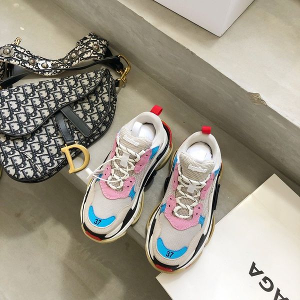 2020 new ny triple s sneakers couple everyday casual shoes luxury designer high-quality thick-soled breathable sneakers
2020 new ny triple s sneakers couple everyday casual shoes luxury designer high-quality thick-soled breathable sneakers