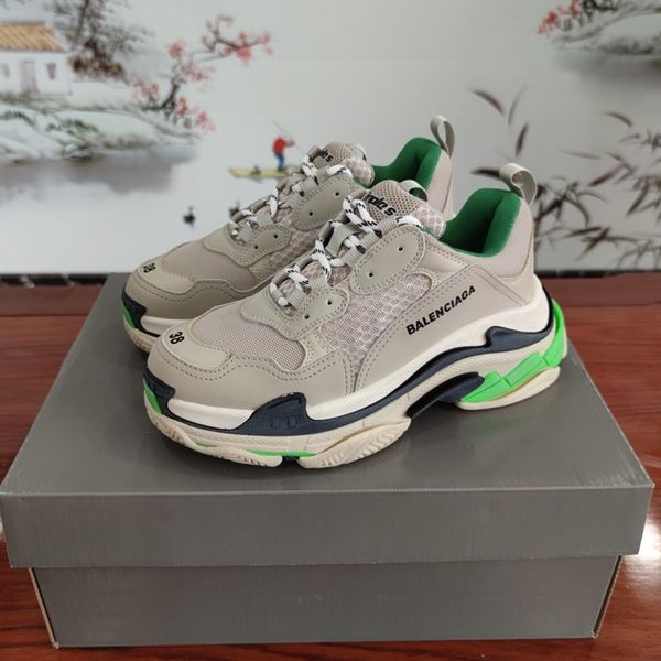 2020wy designer designs new leisure and entertainment hiking shoes, outdoor jungle adventure shoes, original packaging and box delivery, Black
2020wy designer designs new leisure and entertainment hiking shoes, outdoor jungle adventure shoes, original packaging and box delivery, Black