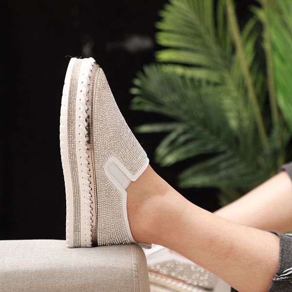 2020 new fashion rhinestone shoes women casual shoes british style lace up women walking platform shoes zapatos de mujer loafers, Black
2020 new fashion rhinestone shoes women casual shoes british style lace up women walking platform shoes zapatos de mujer loafers, Black