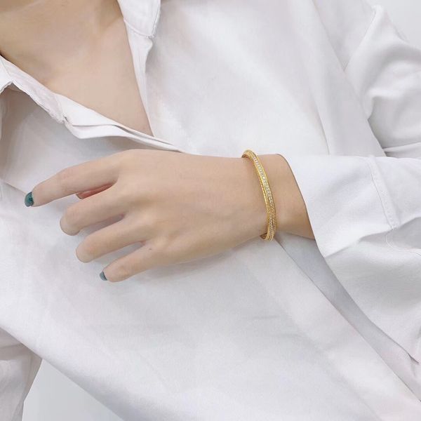designer bracelets simple bracelet show the unique charm of women highlight female fashion exquisite gifts for women, Golden;silver
designer bracelets simple bracelet show the unique charm of women highlight female fashion exquisite gifts for women, Golden;silver