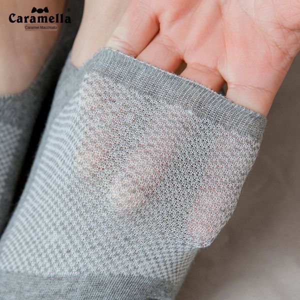 19 летних новый caramella четыре пары дышащих полый из мелкоячеистых сплошного цвета хлопка мужских невидимых лодка носков носков лодки, Black
19 летних новый caramella четыре пары дышащих полый из мелкоячеистых сплошного цвета хлопка мужских невидимых лодка носков носков лодки, Black