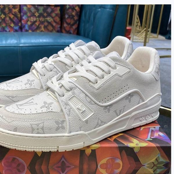 039 the high-quality men's casual sports shoes and outdoor casual shoes of the new brand designer, the original box size is 38-45, Black
039 the high-quality men's casual sports shoes and outdoor casual shoes of the new brand designer, the original box size is 38-45, Black