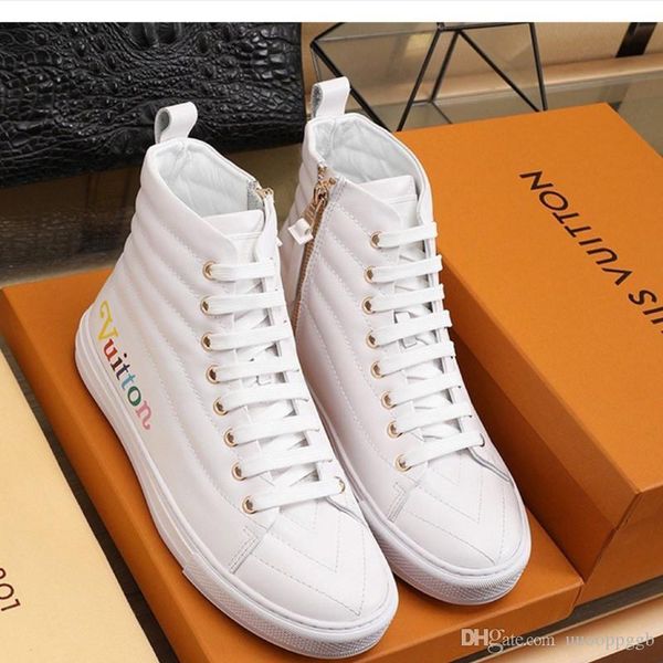 2020we new official website synchronization luxury men's casual fashion shoes, outdoor travel sports shoes, fast delivery original box, Black
2020we new official website synchronization luxury men's casual fashion shoes, outdoor travel sports shoes, fast delivery original box, Black
