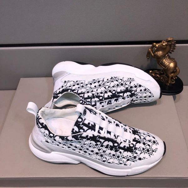 2020-2019k summer new trend high-end brand men's leather lace casual low-shoes, fashion versatile comfortable sports shoes, size: 3
2020-2019k summer new trend high-end brand men's leather lace casual low-shoes, fashion versatile comfortable sports shoes, size: 3